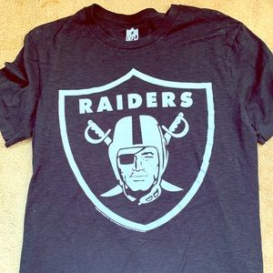 Oakland Raiders Fan Shirt from Proshop